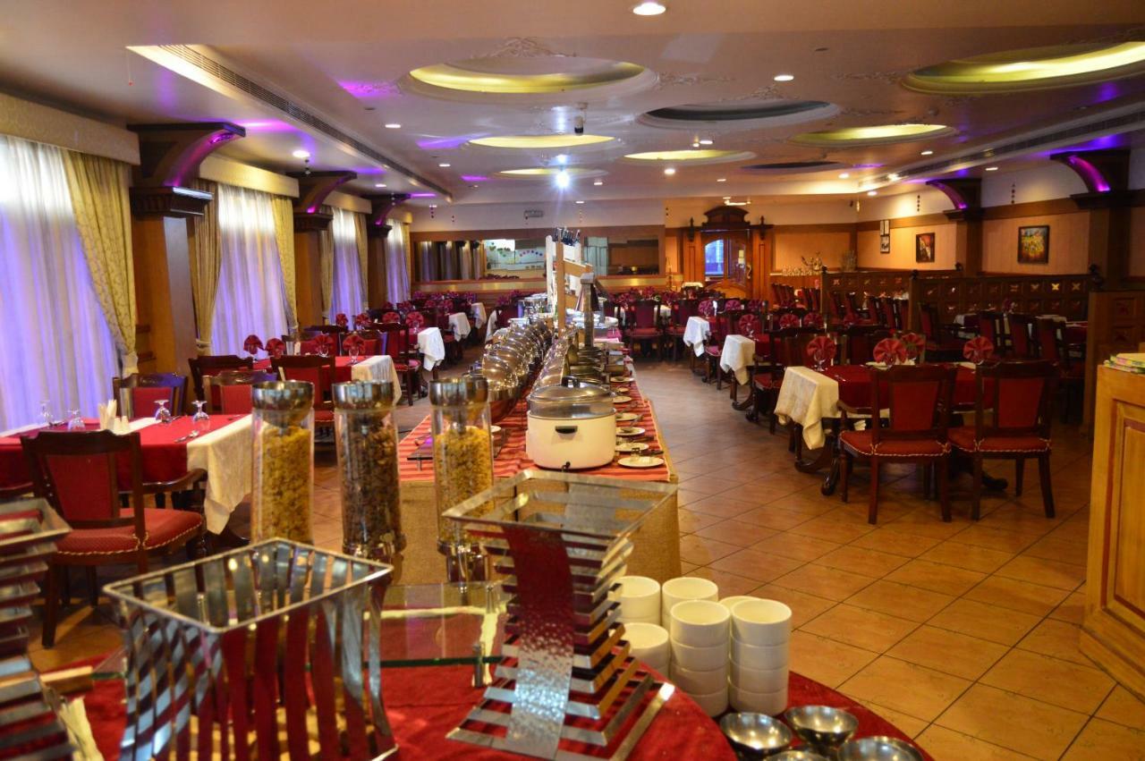 Joys Palace Hotel Thrissur Eksteriør bilde